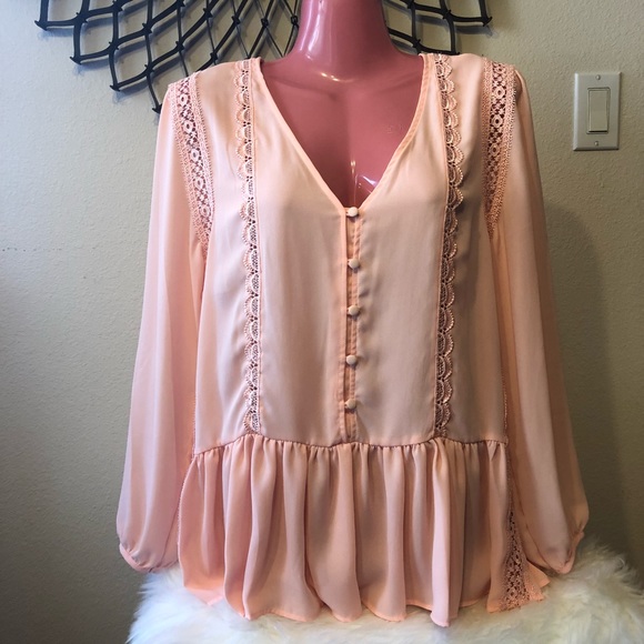 GB | Peach Lace Blouse | Size M - Picture 2 of 6